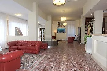 Historical With Panoramic Terrace Apartamento Nápoles