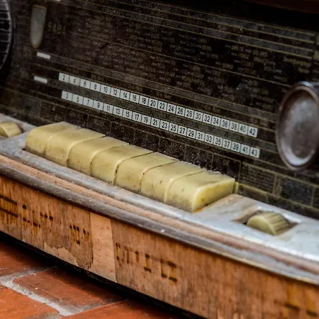 Historical With Panoramic Terrace Nápoly