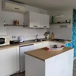 아파트 Panoramic Penthouse With Terrace