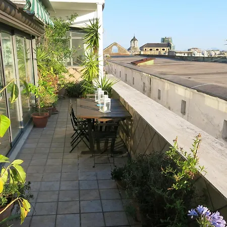 아파트 Panoramic Penthouse With Terrace